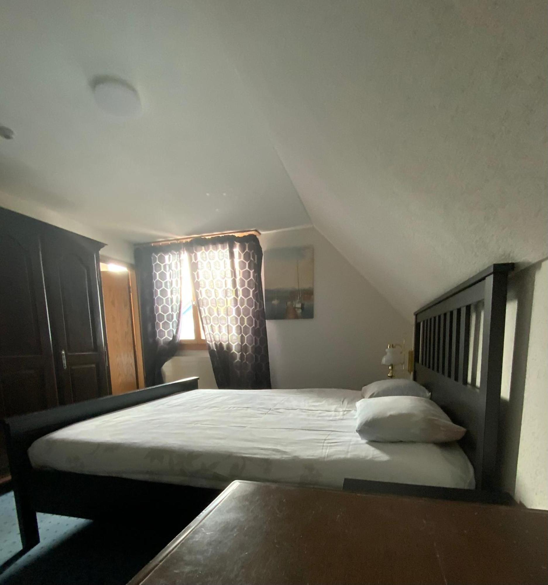 Hotel Restaurant Pizzeria Rotes Haus Münsterlingen Екстериор снимка